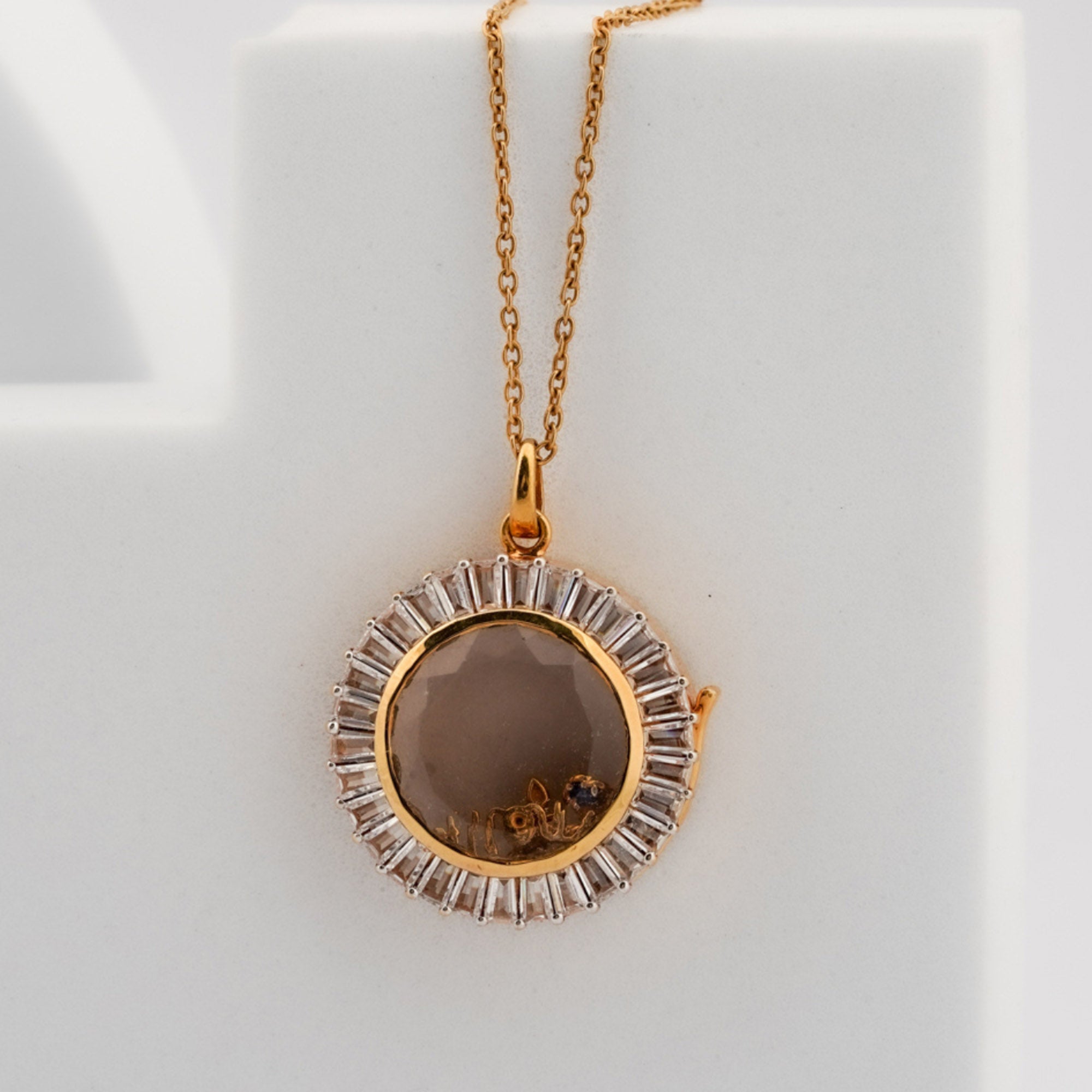 Floating Charm Mom Motif Pendant