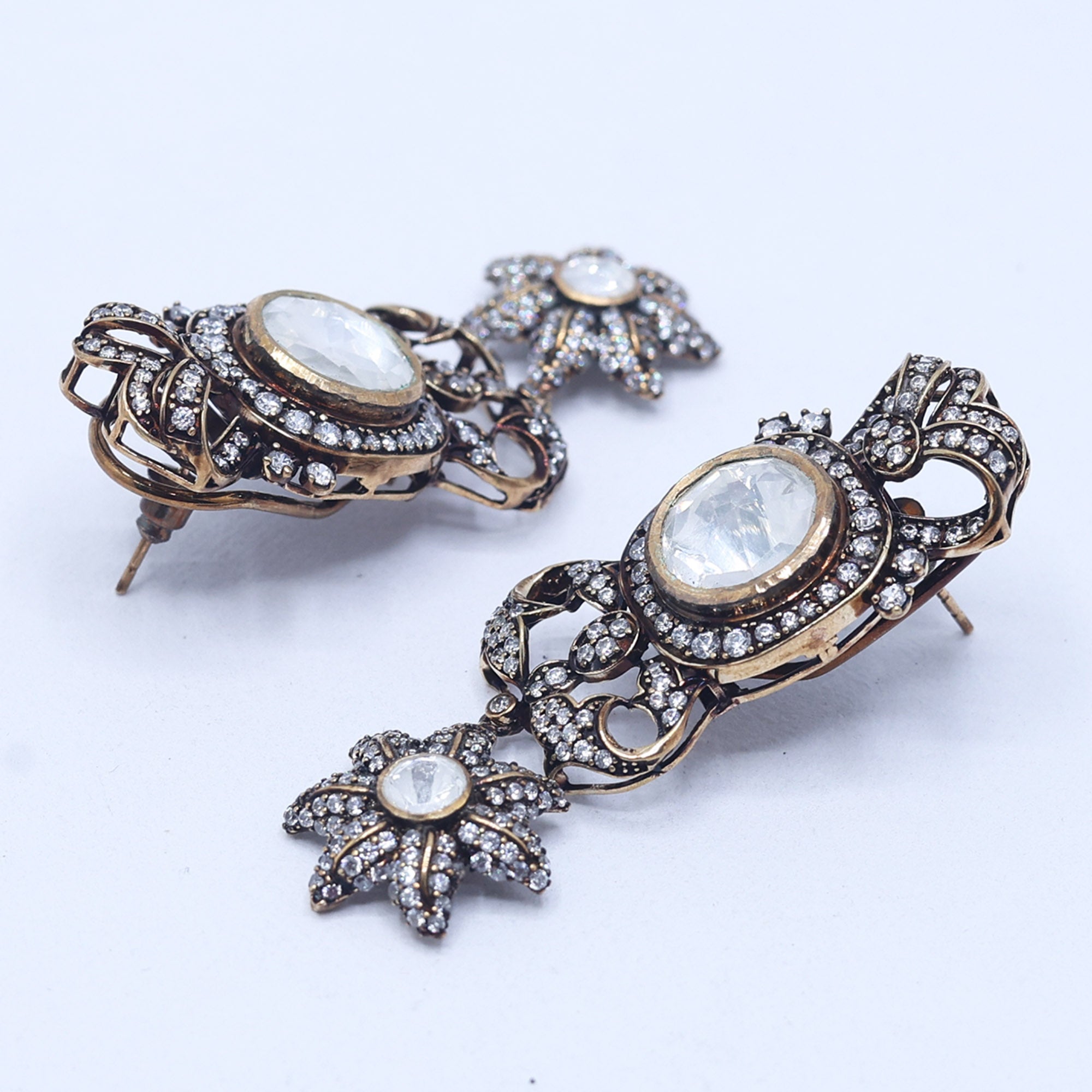 Queen Anarkali Floral Dangler