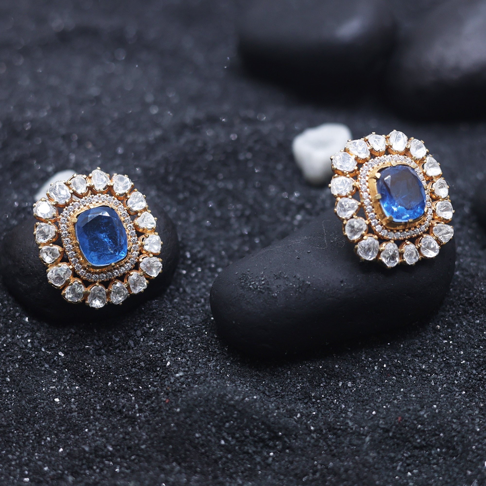 Queen Indira Royal Bloom Stud