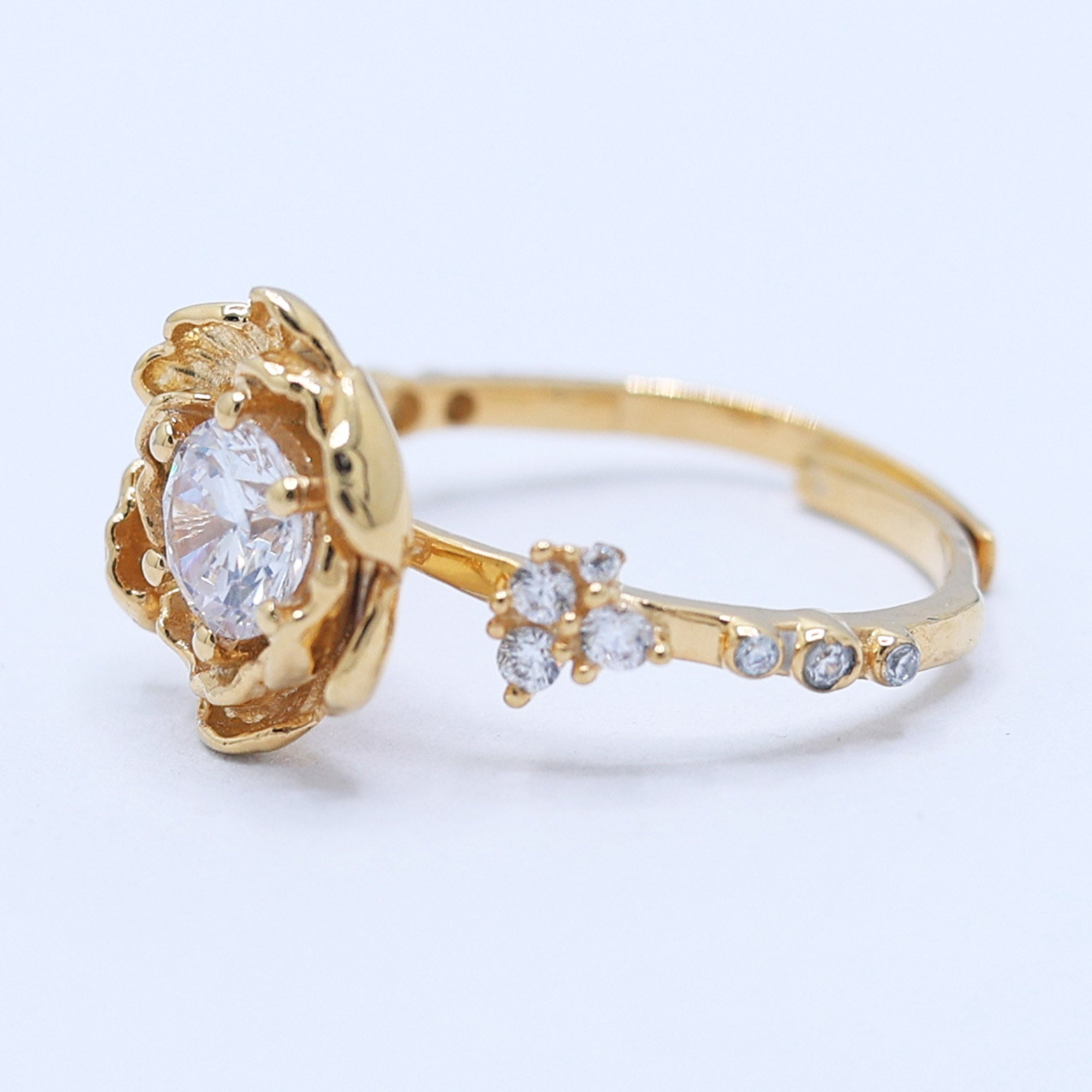 Luxury Floral Diamond Ring