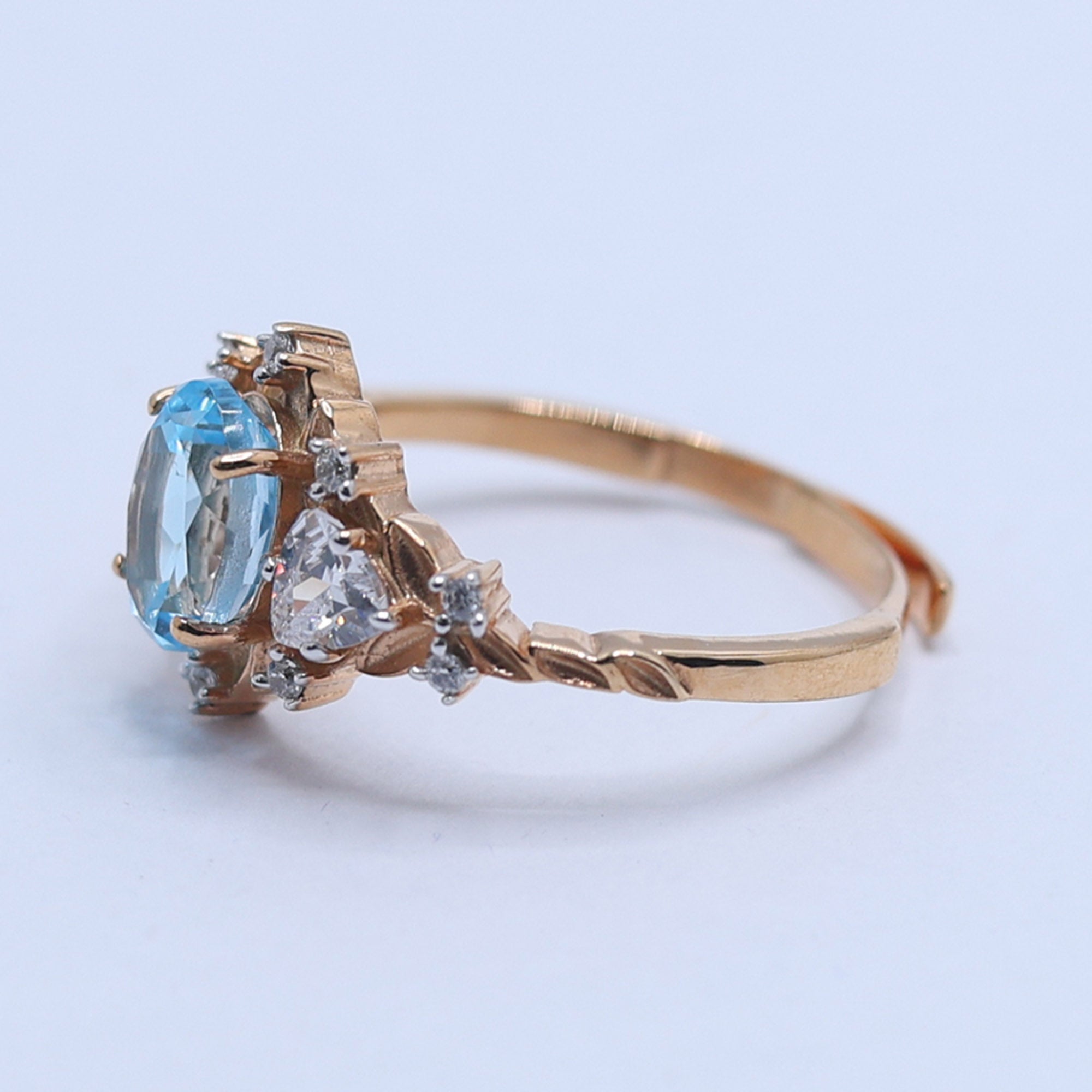 Golden Aura Aquamarine Ring