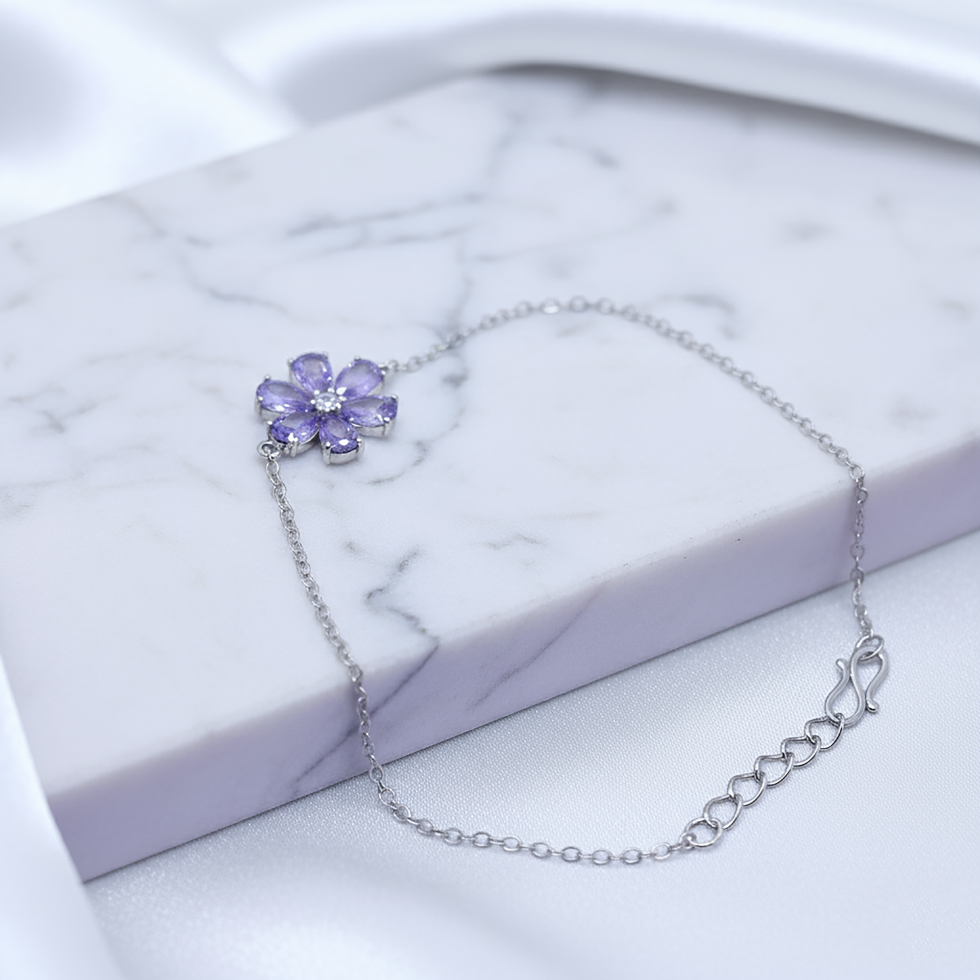 Glamorous Pear Cut Amethyst Bracelet