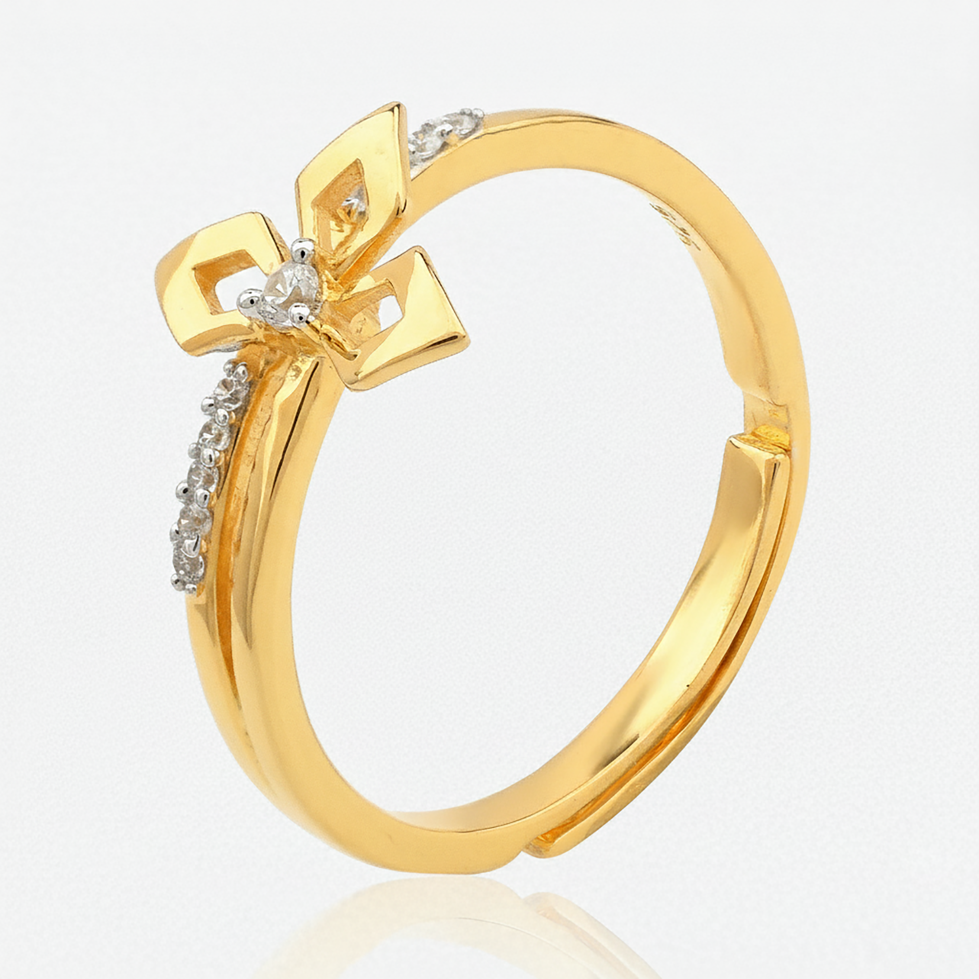 Geometric Floral Diamond Ring